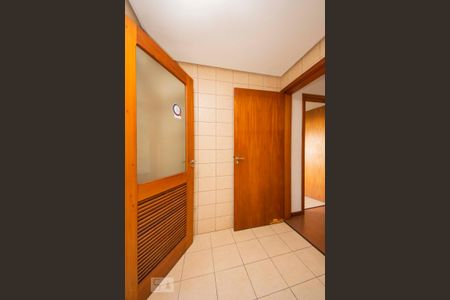 Cozinha  de apartamento para alugar com 1 quarto, 42m² em Bom Jesus, Porto Alegre