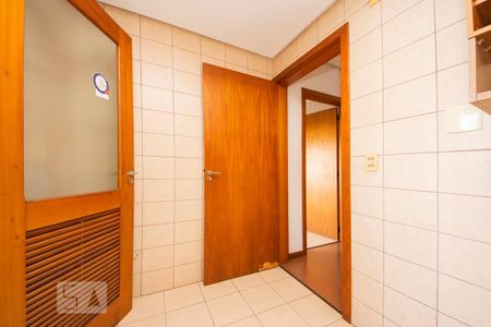 Cozinha  de apartamento para alugar com 1 quarto, 42m² em Bom Jesus, Porto Alegre