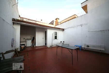Casa à venda com 90m², 2 quartos e 2 vagasQuintal - Edícula