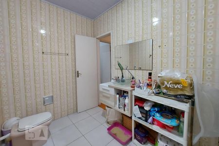 Casa à venda com 240m², 3 quartos e 2 vagasBanheiro