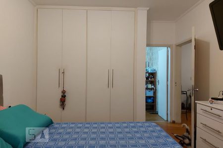 Casa à venda com 240m², 3 quartos e 2 vagasQuarto 1 com suíte