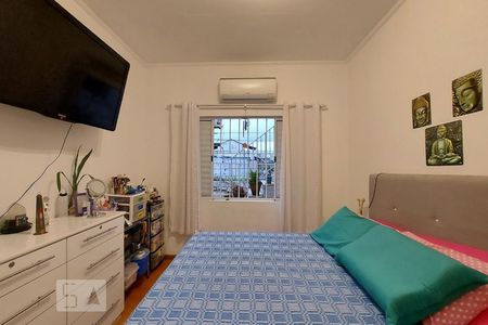 Casa à venda com 240m², 3 quartos e 2 vagasQuarto 1 com suíte