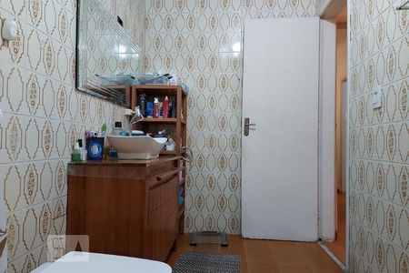 Casa à venda com 240m², 3 quartos e 2 vagasSuíte