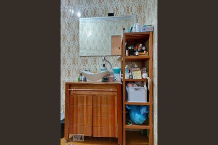 Casa à venda com 240m², 3 quartos e 2 vagasSuíte