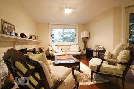 Apartamento à venda com 210m², 3 quartos e 3 vagasSala