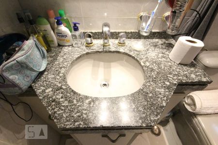 Apartamento à venda com 210m², 3 quartos e 3 vagasBanheiro da Suíte 3