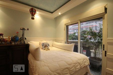 Apartamento à venda com 210m², 3 quartos e 3 vagasSuíte 2