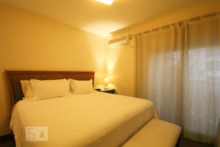 Apartamento à venda com 210m², 3 quartos e 3 vagasSuíte