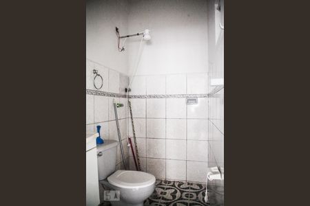 Studio para alugar com 40m², 1 quarto e sem vaga Studio para alugar com 40m², 1 quarto e sem vagaBanheiro