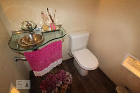 Casa à venda com 475m², 3 quartos e 5 vagasBanheiro 4 lavabo