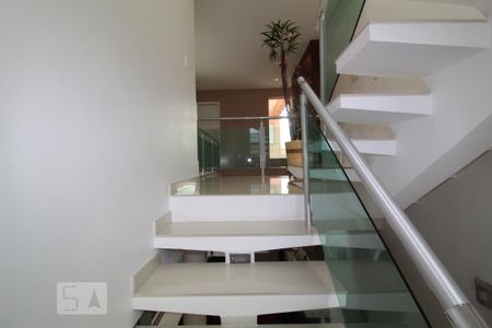 Casa à venda com 475m², 3 quartos e 5 vagasAcesso para as suites