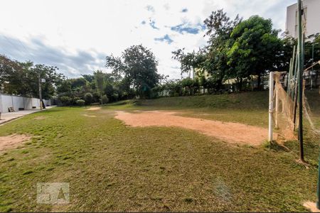 Apartamento para alugar com 60m², 3 quartos e 1 vaga Apartamento para alugar com 60m², 3 quartos e 1 vagaÁrea Comum - Campo de Futebol