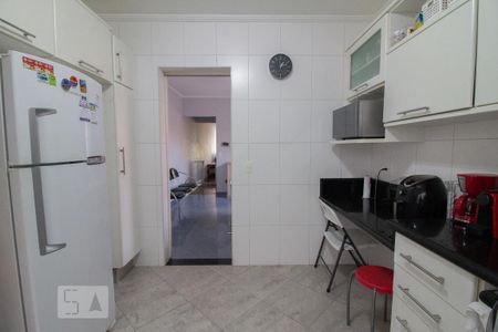 Casa à venda com 250m², 4 quartos e 2 vagasCozinha