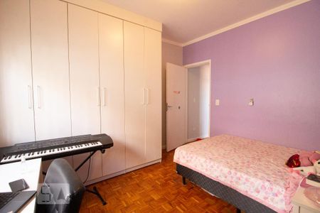 Casa à venda com 250m², 4 quartos e 2 vagassuíte  3