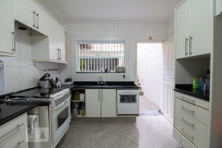 Casa à venda com 250m², 4 quartos e 2 vagasCozinha