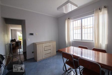 Casa à venda com 250m², 4 quartos e 2 vagasSala de jantar