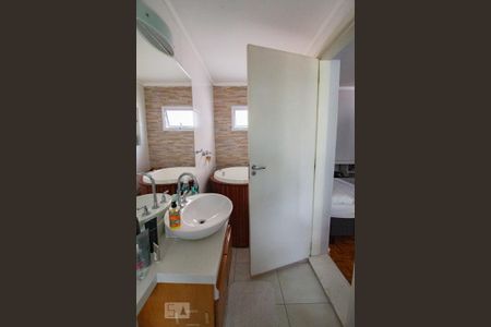 Casa à venda com 250m², 4 quartos e 2 vagassuite 1