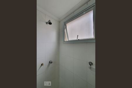 Apartamento à venda com 65m², 2 quartos e 2 vagas Apartamento à venda com 65m², 2 quartos e 2 vagasBanheiro da suíte