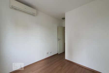 Apartamento à venda com 65m², 2 quartos e 2 vagas Apartamento à venda com 65m², 2 quartos e 2 vagasSuíte
