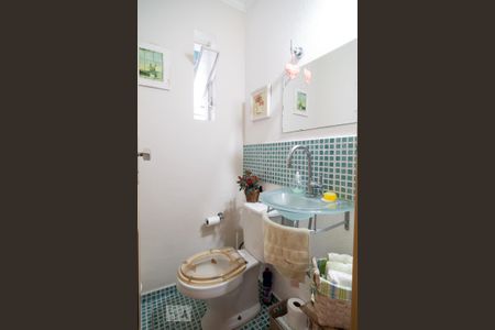 Casa à venda com 150m², 3 quartos e 2 vagasLavabo