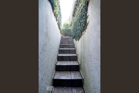 Casa à venda com 150m², 3 quartos e 2 vagasEscada Garagem