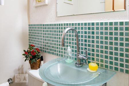 Casa à venda com 150m², 3 quartos e 2 vagasLavabo