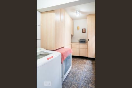 Casa à venda com 150m², 3 quartos e 2 vagasÁrea de Serviço