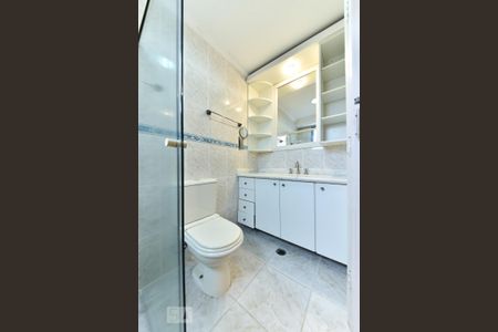 Apartamento para alugar com 106m², 3 quartos e 2 vagas Apartamento para alugar com 106m², 3 quartos e 2 vagasBanheiro da Suíte