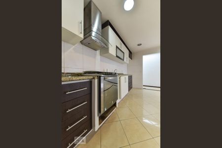 Apartamento para alugar com 106m², 3 quartos e 2 vagas Apartamento para alugar com 106m², 3 quartos e 2 vagasCozinha