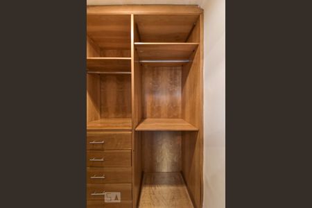 Apartamento para alugar com 106m², 3 quartos e 2 vagas Apartamento para alugar com 106m², 3 quartos e 2 vagasCloset Suíte