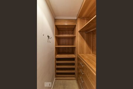Apartamento para alugar com 106m², 3 quartos e 2 vagas Apartamento para alugar com 106m², 3 quartos e 2 vagasCloset Suíte