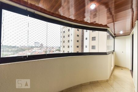 Apartamento para alugar com 106m², 3 quartos e 2 vagas Apartamento para alugar com 106m², 3 quartos e 2 vagasSacada