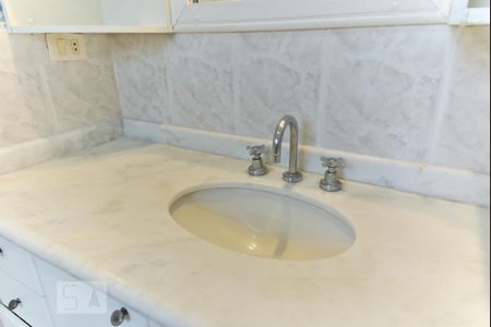 Apartamento para alugar com 106m², 3 quartos e 2 vagas Apartamento para alugar com 106m², 3 quartos e 2 vagasBanheiro da Suíte