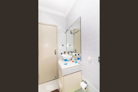 Casa de condomínio à venda com 138m², 3 quartos e 2 vagasBanheiro