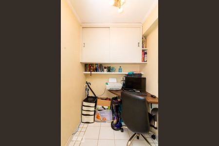 Casa de condomínio à venda com 138m², 3 quartos e 2 vagasEscritório