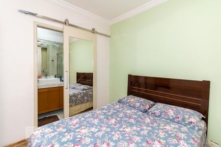 Casa de condomínio à venda com 138m², 3 quartos e 2 vagasSuíte