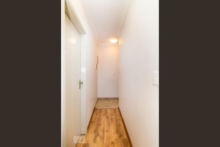 Casa de condomínio à venda com 138m², 3 quartos e 2 vagasCorredor