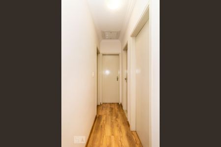 Casa de condomínio à venda com 138m², 3 quartos e 2 vagasCorredor