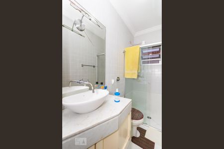 Casa de condomínio à venda com 138m², 3 quartos e 2 vagasBanheiro