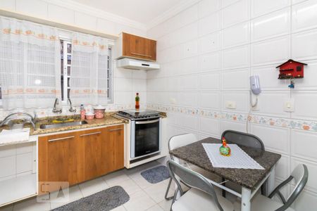 Casa de condomínio à venda com 138m², 3 quartos e 2 vagasCozinha