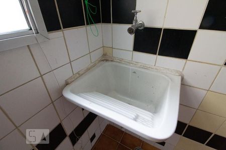 Apartamento à venda com 68m², 3 quartos e sem vagaÁrea de Serviço