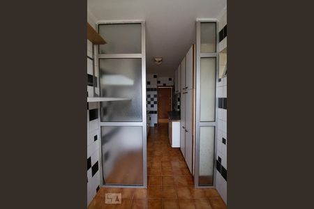 Apartamento à venda com 68m², 3 quartos e sem vagaÁrea de Serviço