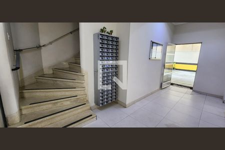 Studio para alugar com 35m², 1 quarto e 1 vagaEscada
