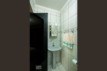 Casa à venda com 180m², 4 quartos e 2 vagasBanheiro da Suíte