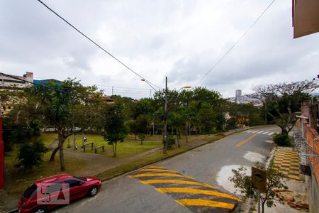 Casa à venda com 180m², 4 quartos e 2 vagasVista do Quintal 1
