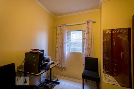 Casa à venda com 180m², 4 quartos e 2 vagasQuarto 4