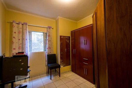 Casa à venda com 180m², 4 quartos e 2 vagasQuarto 4