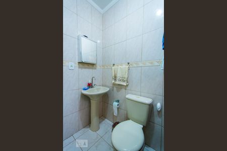 Casa à venda com 180m², 4 quartos e 2 vagasBanheiro Social 2