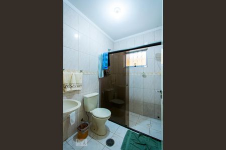 Casa à venda com 180m², 4 quartos e 2 vagasBanheiro Social 2