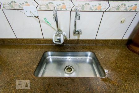 Casa à venda com 180m², 4 quartos e 2 vagasCozinha - Torneira